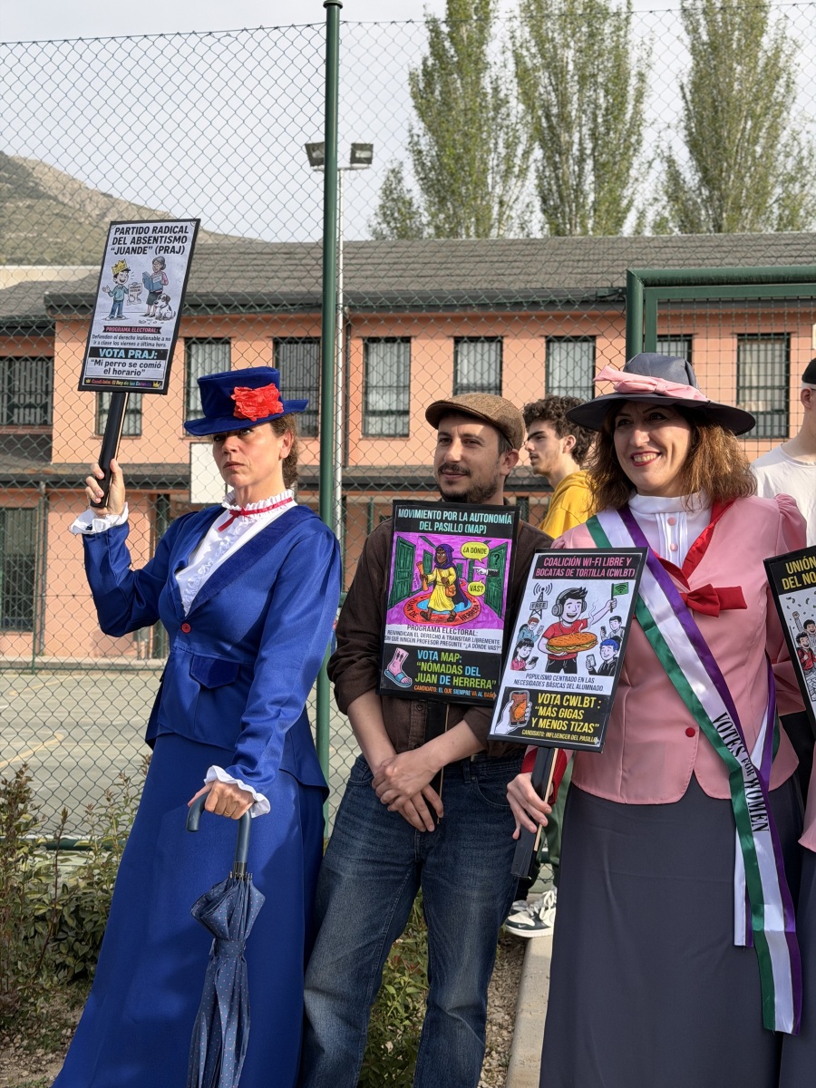 ¡A las barricadas! Día del libro en el IES Juan de Herrera